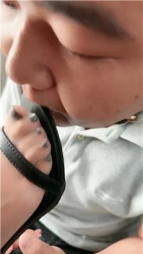 【调教视频】【遛狗女巫】高跟凉鞋御姐训化 JS251013-16