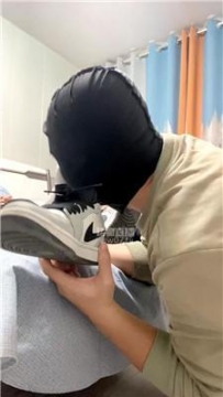 【调教视频】【足彩馆】沉浸式-清理学生的鞋袜 JS251123-14