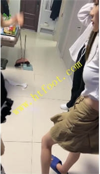 TL37011 精神小妹】踩踏碾碎49分钟