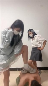 【调教视频】【小宇狗狗】双S-脏鞋白袜踩哥哥 JS251010-3