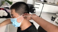 21412 妈妈全力揪耳朵骂儿子