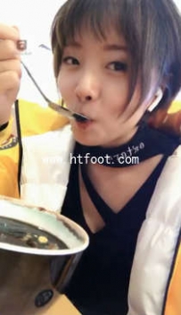TL11490 美离子 首次套路物资学院的小哥哥 试衣间跪拜