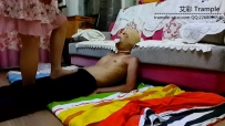 晓彤旗袍丝袜腿绞坐脸窒息 AC012