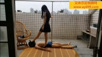 1648 00后玉娘女王-超近视角裸足踩踏贱狗
