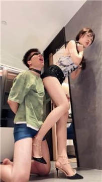 【调教视频】【佳佳】浴缸木乃伊圣水沐浴 bf57906