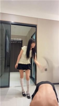 【调教视频】【婉纱】皮鞋白丝踩虐-胯下狗爬 bf55285