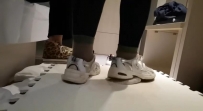 双女主帆布鞋隔板暴力踩踏碾压JJ 1小时