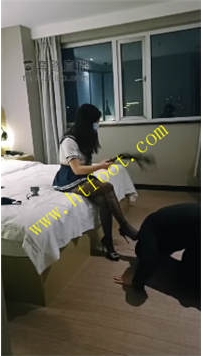 TL26404 户外第一】小橙暴力调教男神39分钟