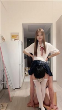 【调教视频】【小渔】腿绞耳光全体重踩踏 JS250831-37