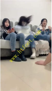 TL26926 精神小妹素人恋足踩踏羞辱47分钟
