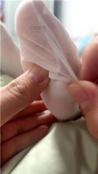 【调教视频】【初恋】玩女友的玉足 JS260130-2