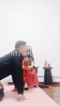 ZB11793 兰姐1-小奶狗贱舌头舔鞋丝袜36分钟