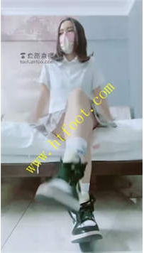 TL26003 小劳拉】大二jk学妹的晚自习47分钟
