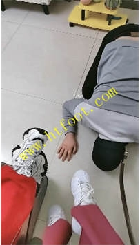 TL33599 美少女】狗舔脏鞋臭袜29分钟