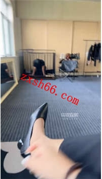 TLZB25810 77夫妻-下班玩狗面包鞋垫22分