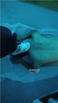 【调教视频】【兮兮】骚狗清理脏鞋底 JS251228-24