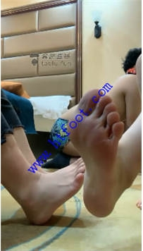 TL18738 泡沫S学声主双女王玩50分钟