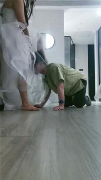 【调教视频】【璃茉】婚纱小主胯下绿帽奴 JS250323-28