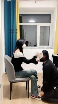 【调教视频】【妙妙】夜跑后超臭黑棉袜气味辱 JS250122-28