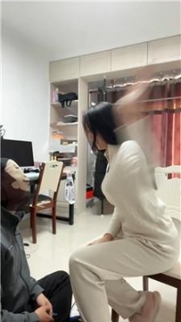 【调教视频】【锅盖子】羞涩素人女主-毛拖鞋白棉袜辱 bf48885