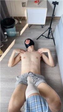 【调教视频】【狗哥】JK小主-皮鞋白丝调奴 bf54664