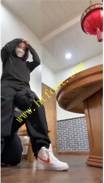 TL34105 朱砂痣】餐厅公开玩看瞎服务员59分钟