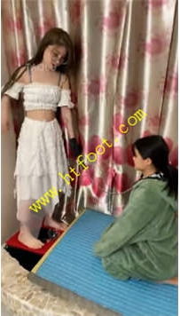 TL27465 领主老大】带女奴一起黄金喂狗呕吐暴力踢打54分钟
