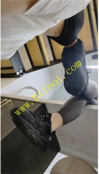 TL39063 辣姐】运动鞋肉丝105分钟