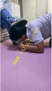TL27037 雪儿】双主窒息掐脖子趴腿打屁股舔鞋41分钟