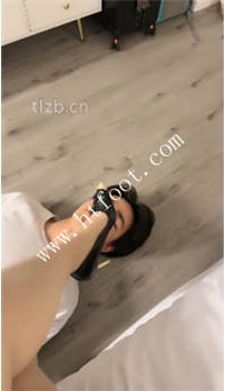 TL42404 叶娘】跪着61分钟