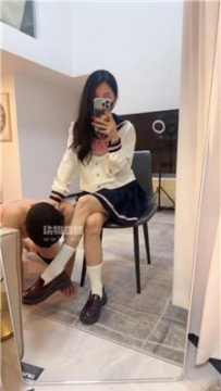 【调教视频】【万万】JK妹妹白袜羞辱bt哥哥 bf56081