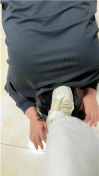 【调教视频】【软甜】开发哥哥舔脏鞋白袜 JS251211-5