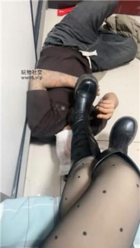 【调教视频】【莹莹】内裤套头-长靴黑丝碾压虐杀 JS250202-5