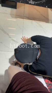 ZB12059 米开朗】情趣用品店老板娘加入调教50分钟