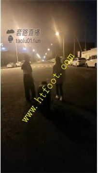 TL22684 琳琳】马路遛狗玩狗马路牙子开发素人32分钟