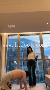 ZB7961 阿芙乐儿】落地窗调教65分钟