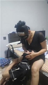 【调教视频】【曼婷】抽耳光-品尝臭脚丫 JS250814-34