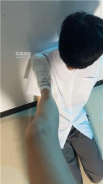 【调教视频】【甜恬】素人学姐-小白鞋白袜辱 bf54899