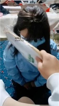 【调教视频】【伪娘和人妻】白棉袜+肉丝脚恋足狂舔 JS250107-18