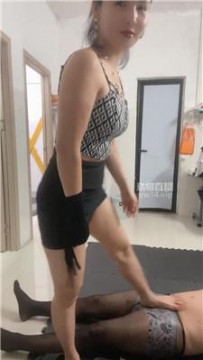 【调教视频】【蓝汐】御姐羞辱脚下奴 JS250911-24