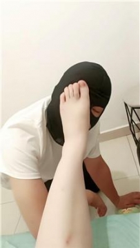 【调教视频】【鑫鑫】喜欢舔脚的绿帽奴 JS250623-1