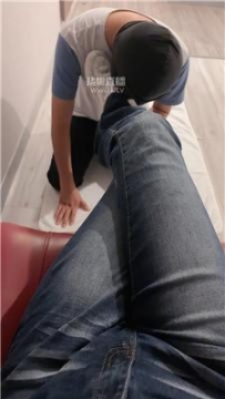 【调教视频】【小小茹】白丝捂脸窒息恋足舔 JS251004-4