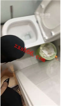 TLZB25606舒钰-人体烟灰缸-鞭打-品尝臭脚45分