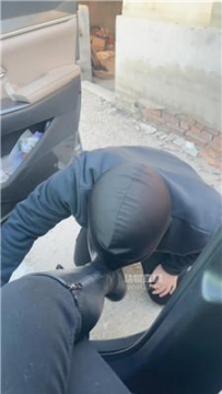 【调教视频】【77夫妻】户外犬舍遛狗 JS251206-2