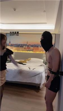 【调教视频】【兔s】狠抽耳光-捆绑重度鞭打 bf51690