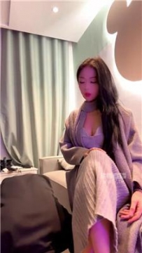 【调教视频】【冰月】御姐S-啃吃臭脚丫 JS251228-29