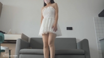 模特小姐姐白裙肉丝调教足交吐奶