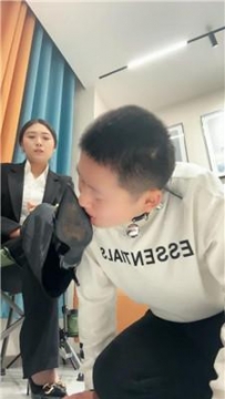 【调教视频】【雅妈】白领S-高跟短丝虐下属奴 JS241222-31