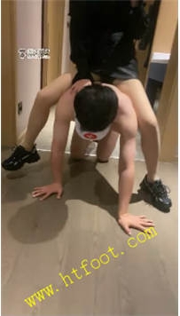 TL18519 弯弯小阿姨呀S又是一只迟到苟该打42分钟