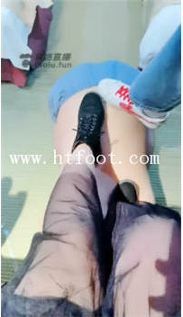 TL17281 桃奈情侣S情侣全体重踩踏接吻暴力深喉111分钟